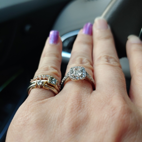 14 kt 3.30 gram size 4.75 1.02CTW 69 CT Emerald cut center Diamond Si2 J-K Color - Picture 6 of 8